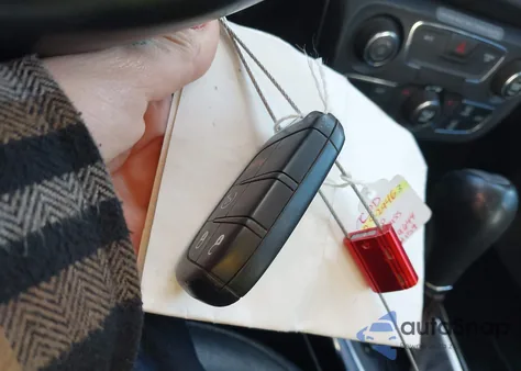 2019 Jeep Compass Limited 4X4 from USA, damaged, VIN 3C4NJDCB8KT709644